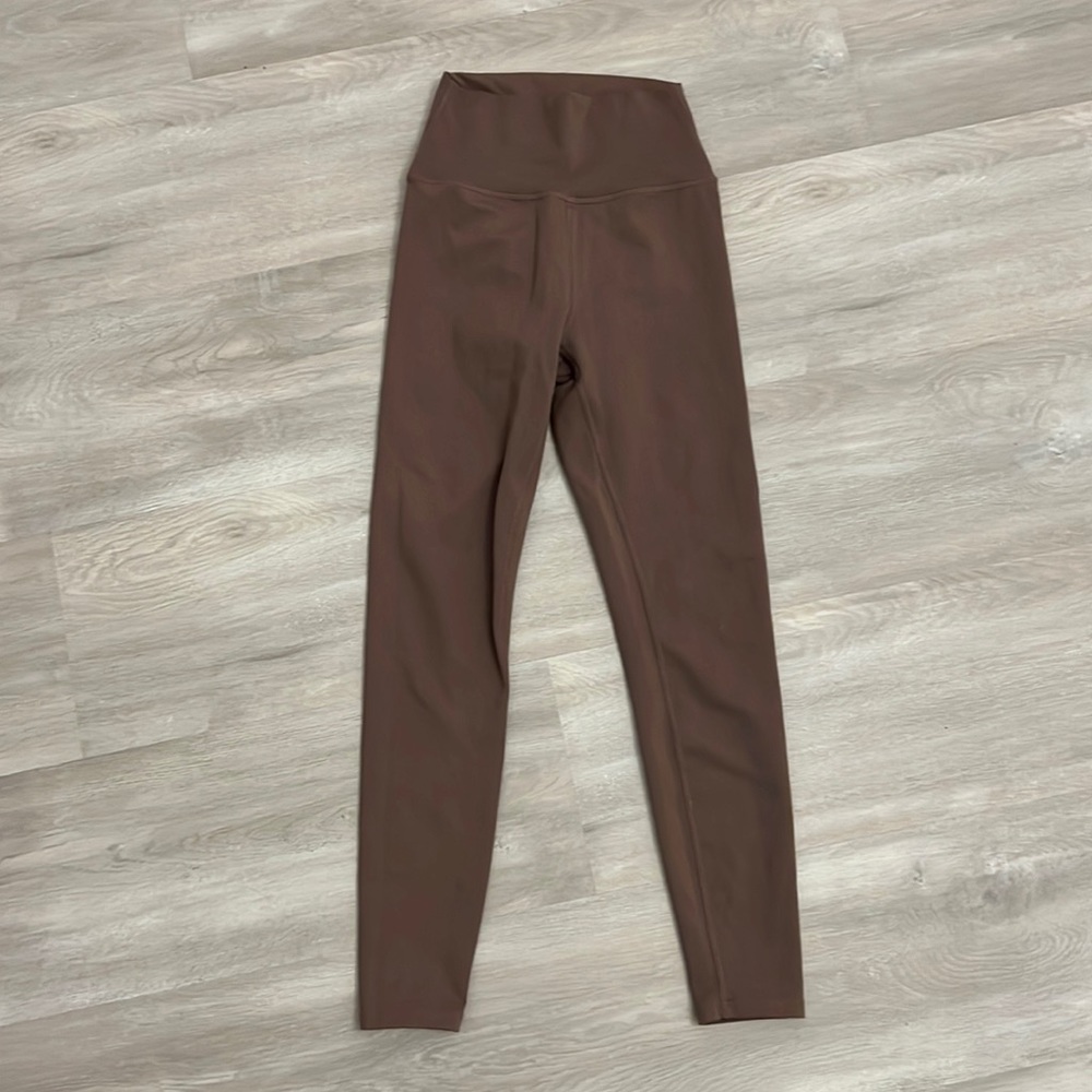 brown-purple leggings